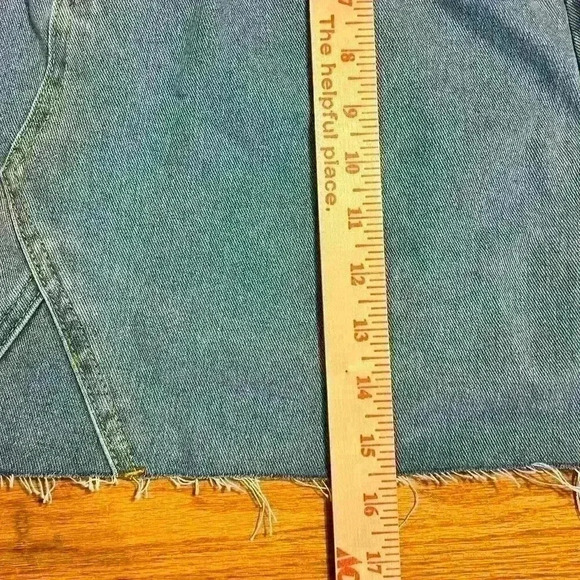 NWT Petal And Pup Denim Kenny Mid Blue Skirt Size Large Mini Pockets Stretch - Picture 6 of 6